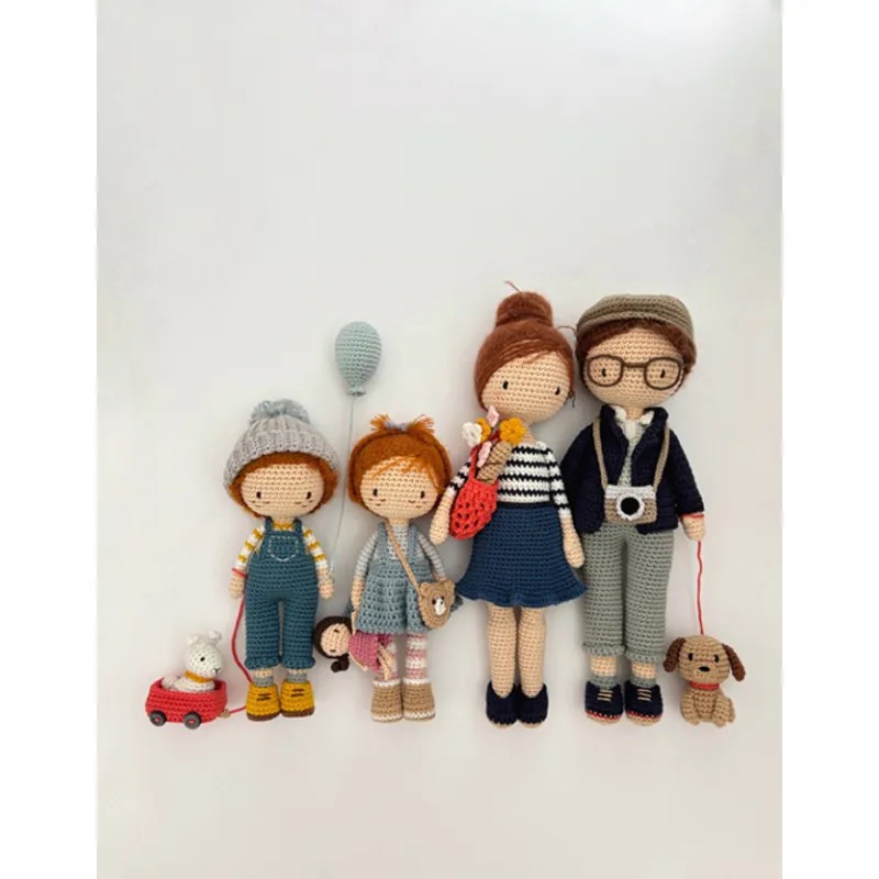 LA FAMILLE DE LULU AU CROCHET