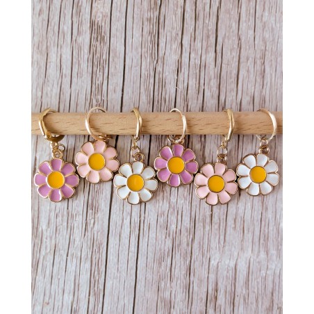 ANNEAUX MARQUEURS FLEURS VIOLET ROSE BLANC