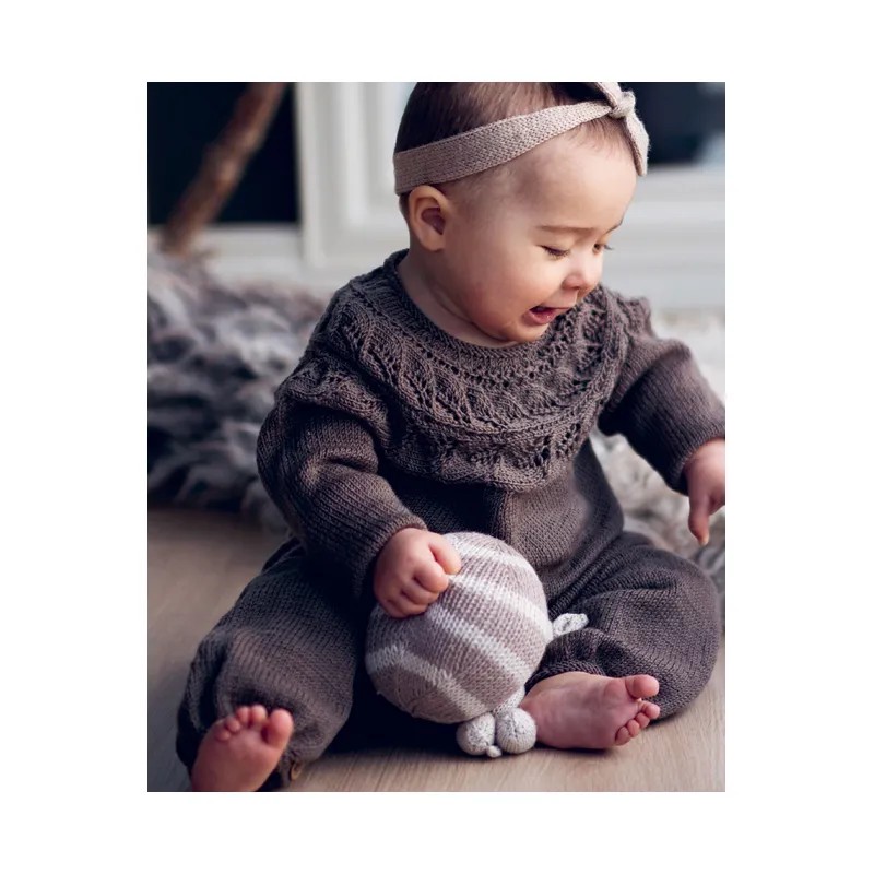 LIVRE ADORABLE LAYETTE AU TRICOT