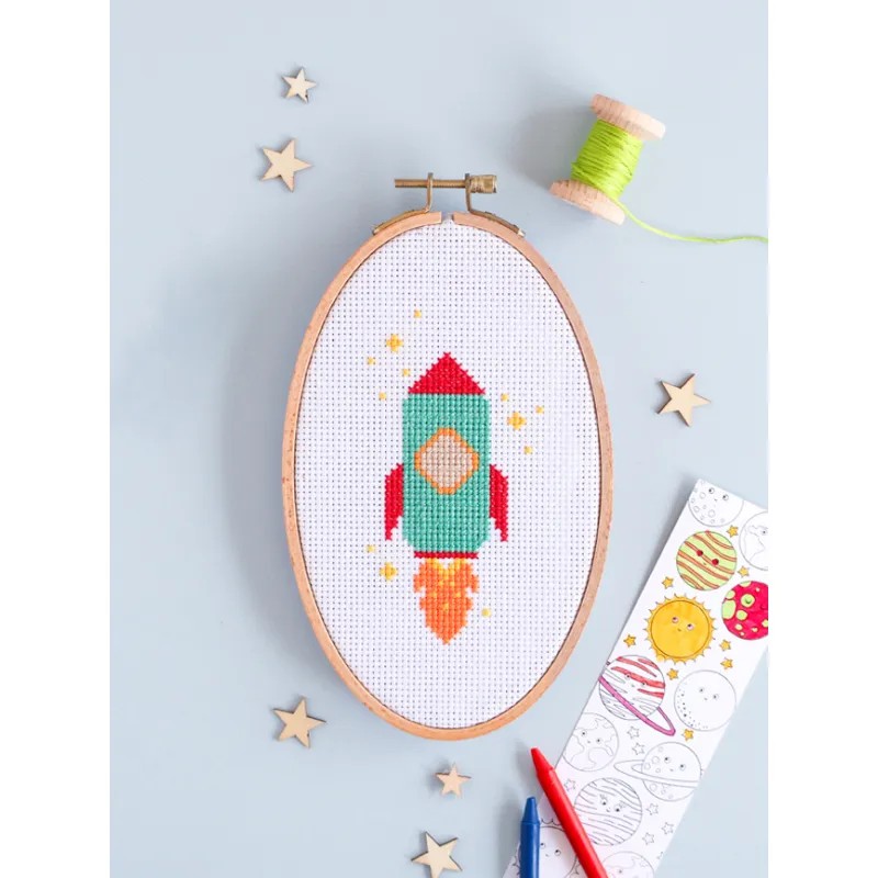 JE DÉCOUVRE LE POINT DE CROIX