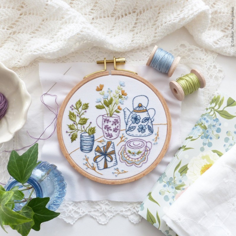 KIT BRODERIE TEA PARTY